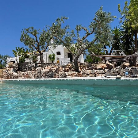 Casa Giuliveto - Charmantes Ferienhaus Mit Privatpool In Olivenhain Ostuni Eksteriør bilde