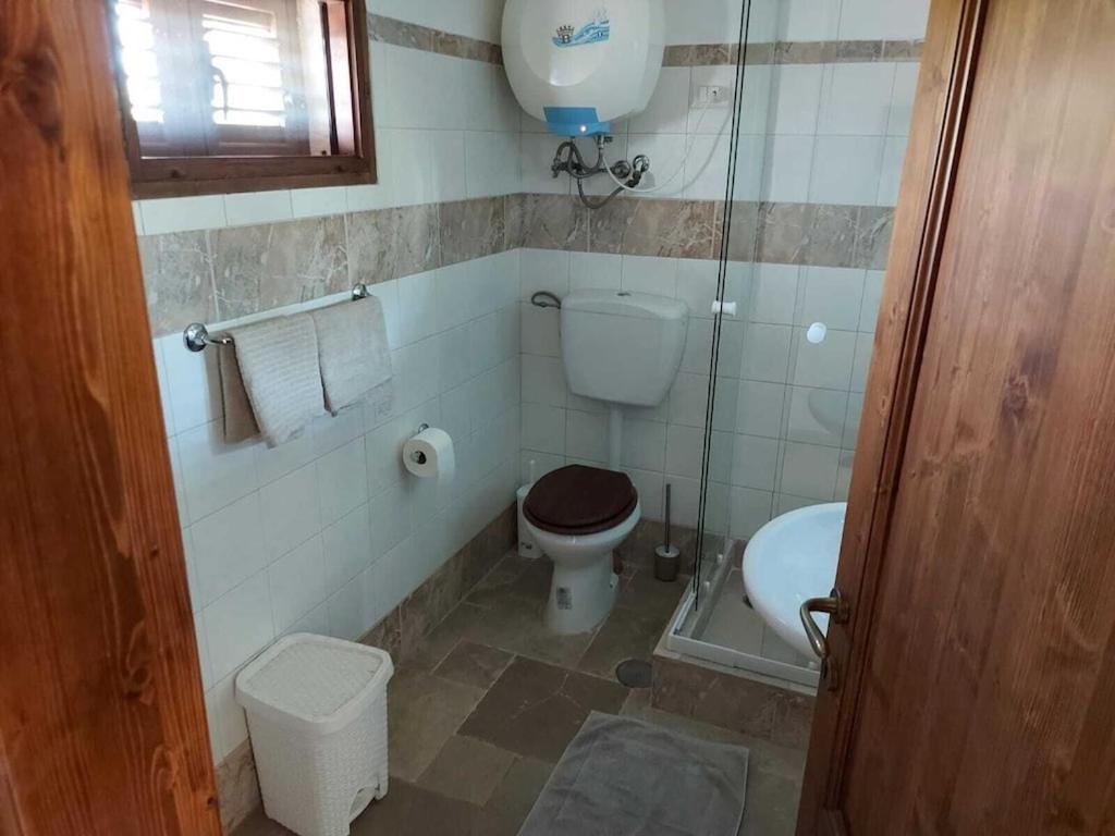 Casa Giuliveto - Charmantes Ferienhaus Mit Privatpool In Olivenhain Ostuni Eksteriør bilde
