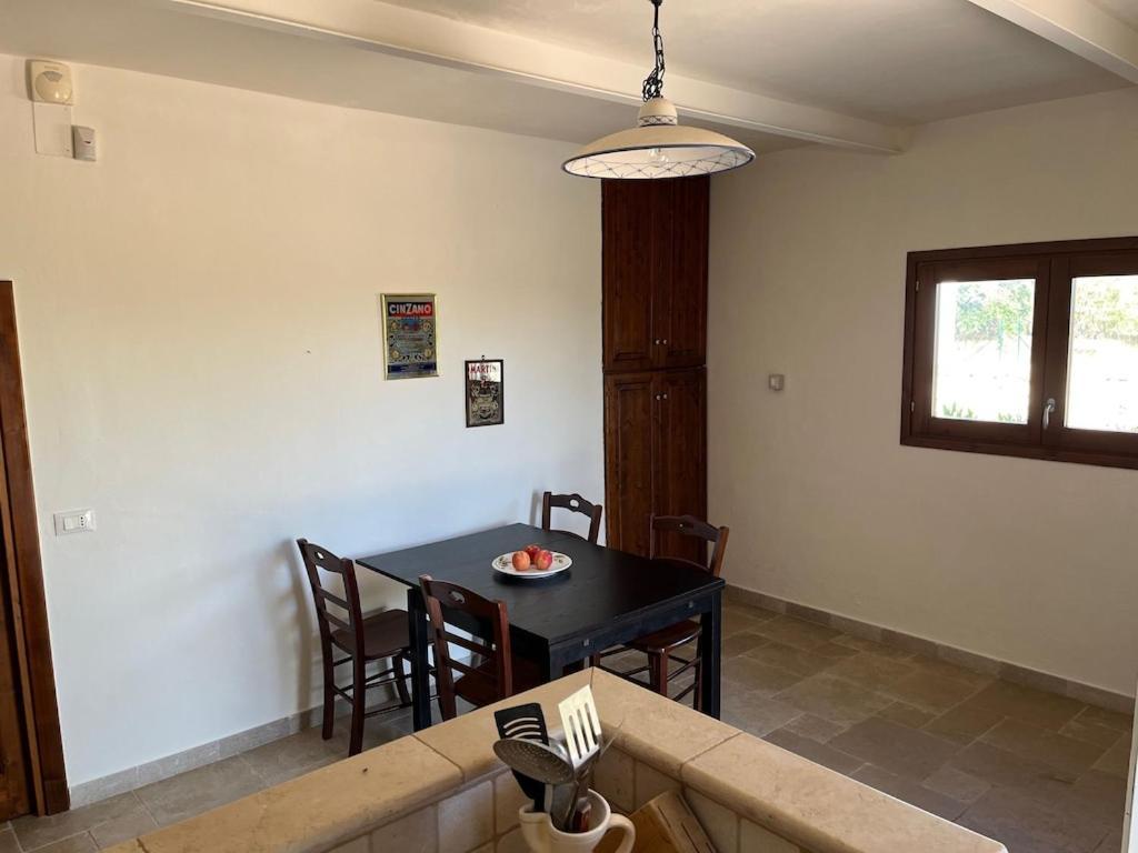 Casa Giuliveto - Charmantes Ferienhaus Mit Privatpool In Olivenhain Ostuni Eksteriør bilde