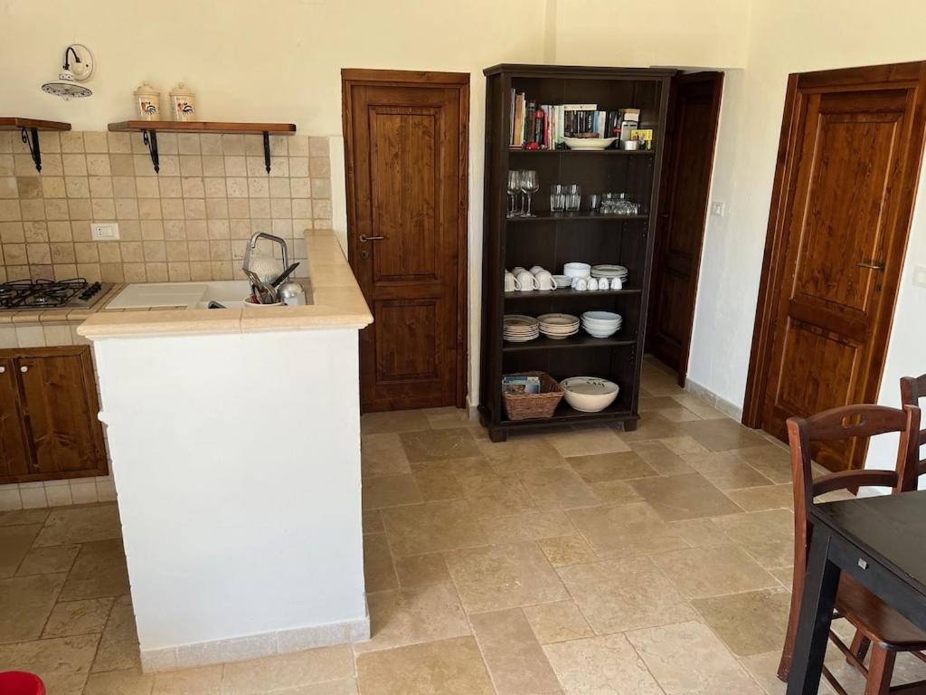 Casa Giuliveto - Charmantes Ferienhaus Mit Privatpool In Olivenhain Ostuni Eksteriør bilde