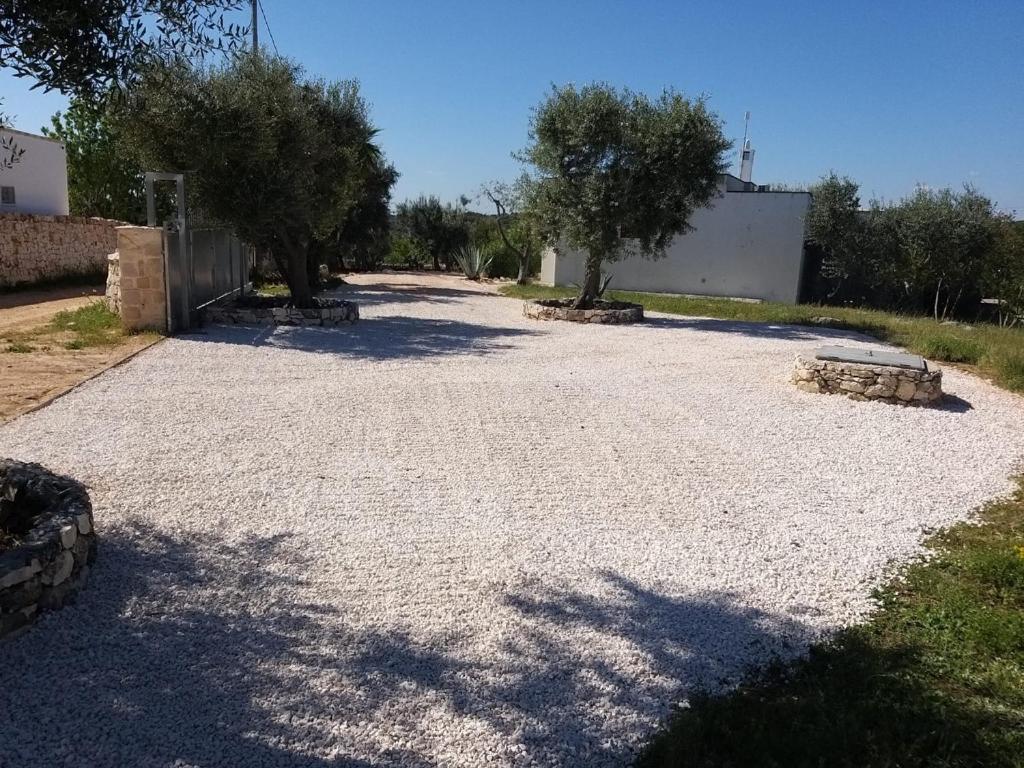 Casa Giuliveto - Charmantes Ferienhaus Mit Privatpool In Olivenhain Ostuni Eksteriør bilde