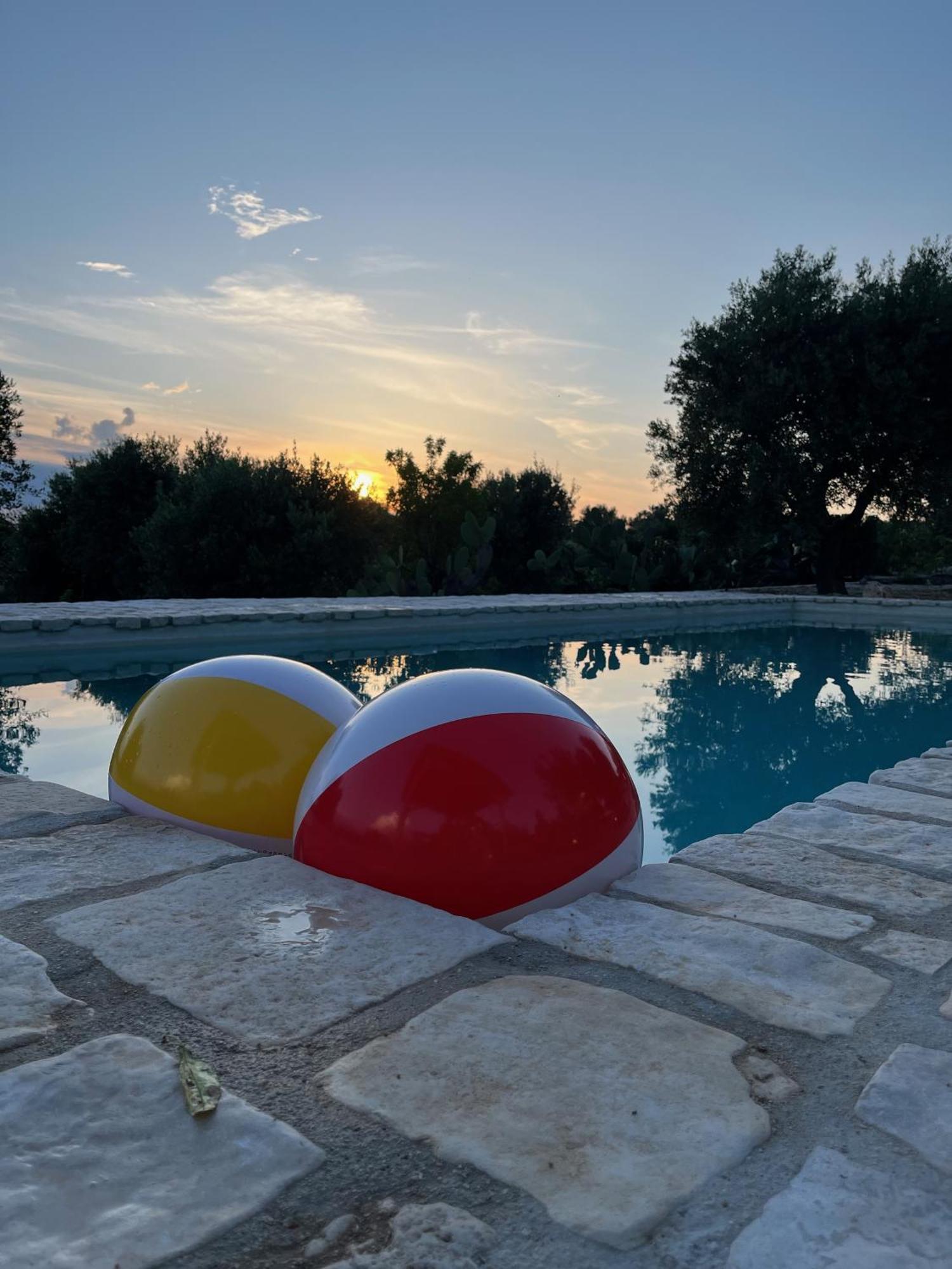 Casa Giuliveto - Charmantes Ferienhaus Mit Privatpool In Olivenhain Ostuni Eksteriør bilde