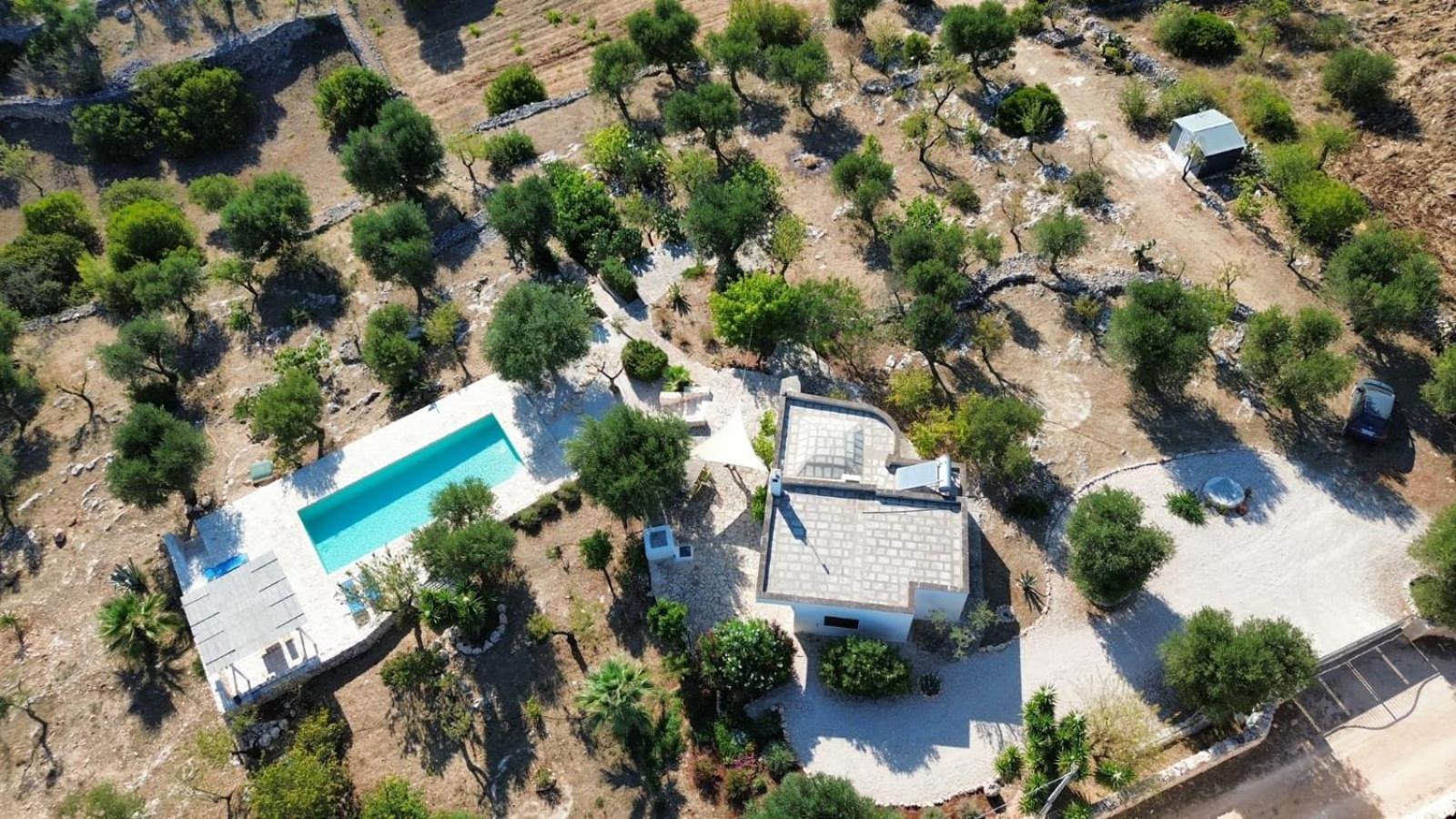 Casa Giuliveto - Charmantes Ferienhaus Mit Privatpool In Olivenhain Ostuni Eksteriør bilde